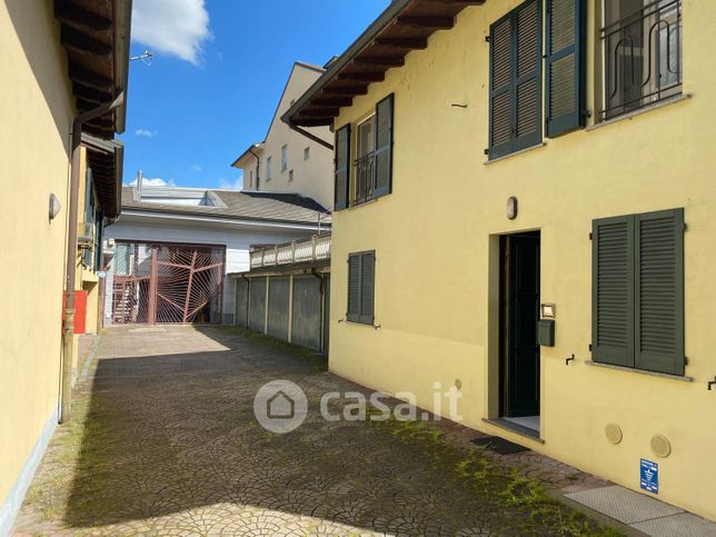 Appartamento in residenziale in Via Rino Balladore 19