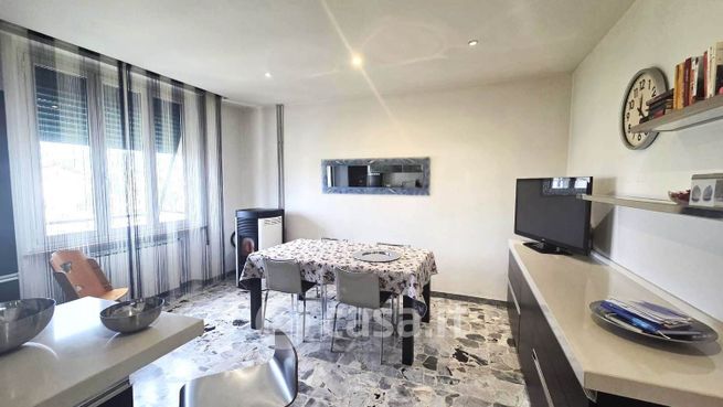 Casa bi/trifamiliare in residenziale in Viale Firenze