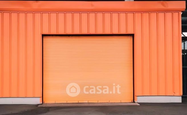 Garage/posto auto in residenziale in Via antonio fratti 7