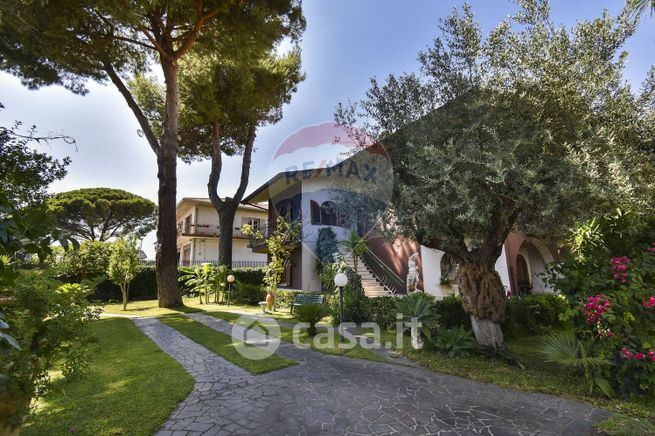 Appartamento in residenziale in Via Motta Giuseppe 150