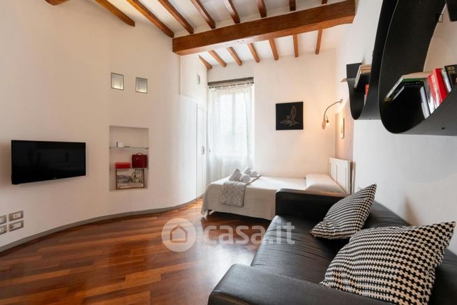 Appartamento in residenziale in Vicolo del Barbi