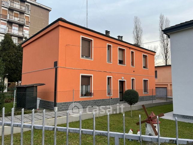 Appartamento in residenziale in Via Lambro
