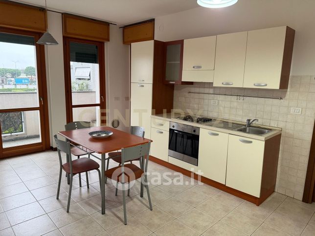 Appartamento in residenziale in Via XXVII Novembre 5