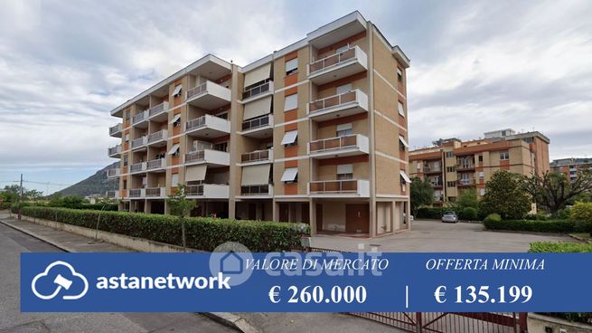 Appartamento in residenziale in Via Giotto 3