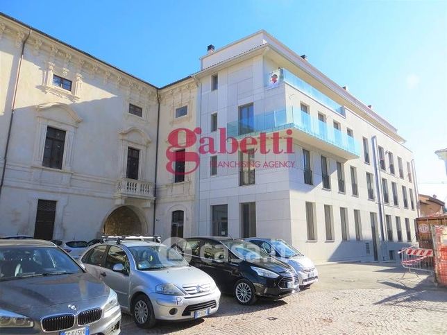 Appartamento in residenziale in Piazza Santa Maria Paganica 5