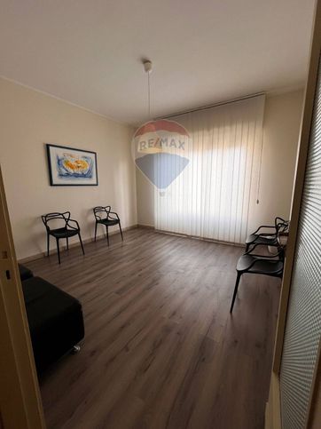 Appartamento in residenziale in Via Giacomo Leopardi 23