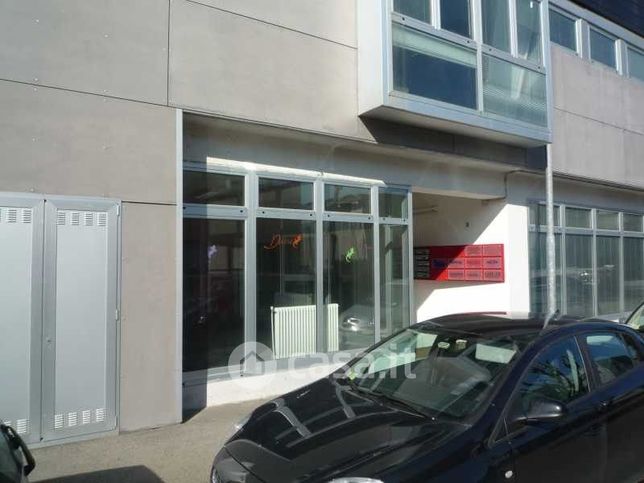 Ufficio in commerciale in 