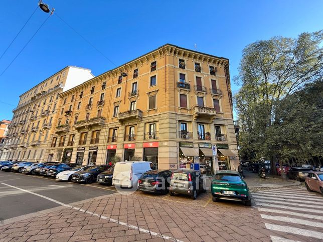 Negozio/locale commerciale in commerciale in Via Aurelio Saffi