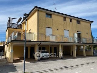 Appartamento in residenziale in Viale della Pineta 24