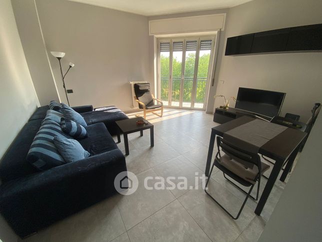 Appartamento in residenziale in Via E. Ferri 1
