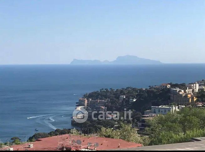 Appartamento in residenziale in Via Francesco Petrarca 93