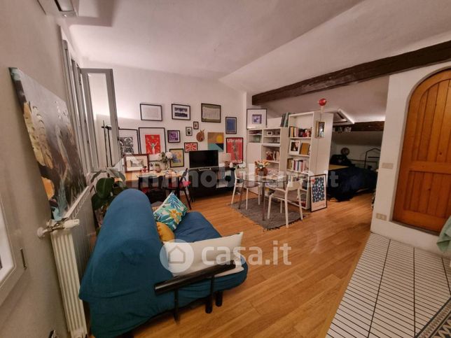 Attico/mansarda in residenziale in Via del Borgo di San Pietro