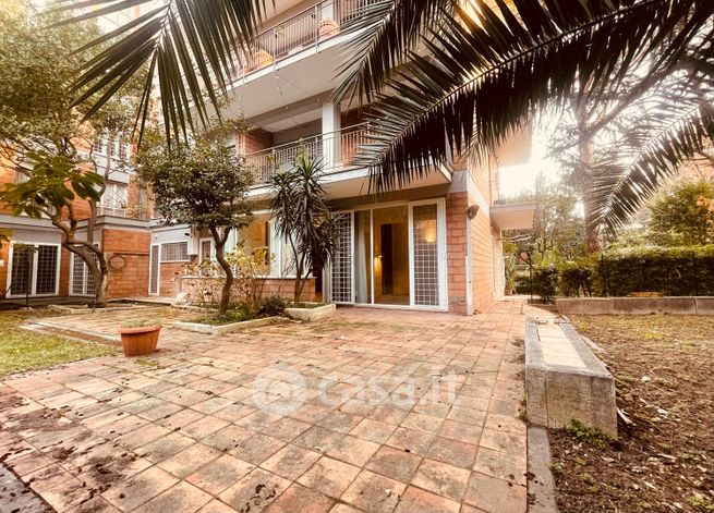 Appartamento in residenziale in Via Adolfo Gandiglio 50