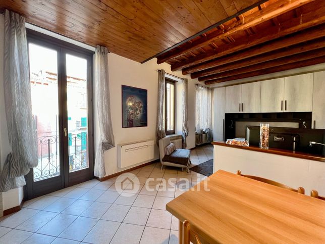 Appartamento in residenziale in Piazza Isolo 1