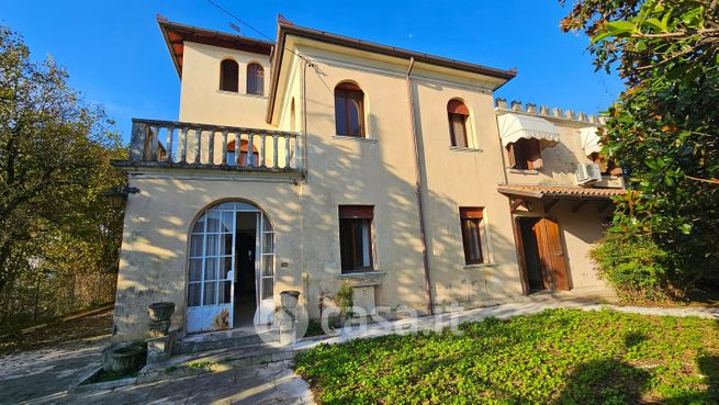 Villa in residenziale in Via delle Battaglie 26