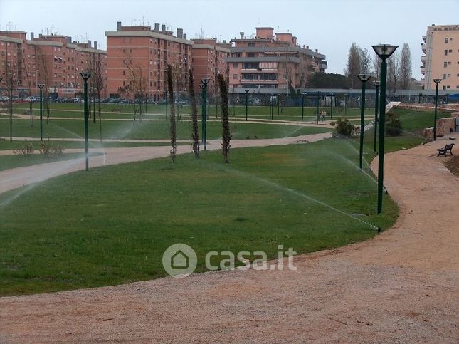 Ufficio in commerciale in Via della Martinica