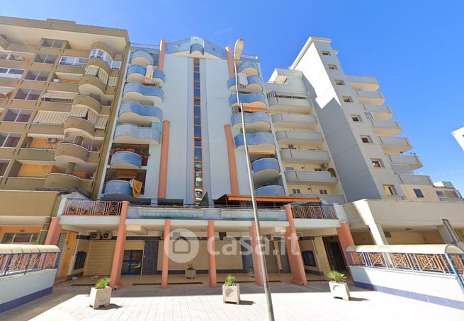 Appartamento in residenziale in Via Paolo Ricci 12