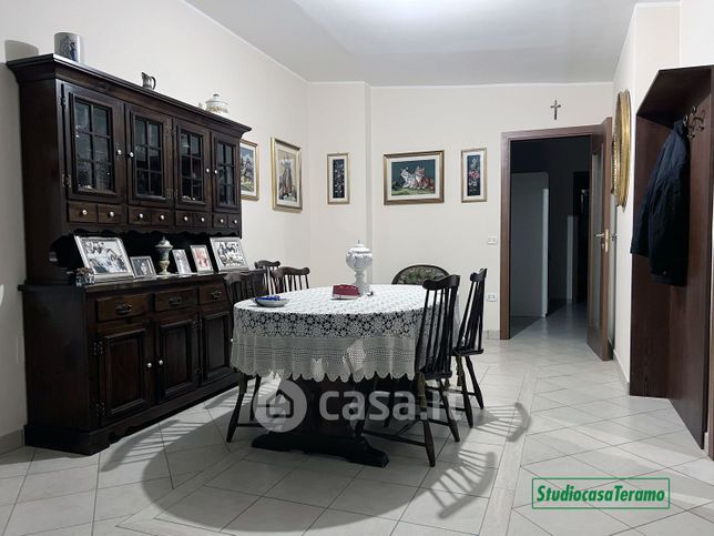 Appartamento in residenziale in Via Vincenzo Pilotti 30