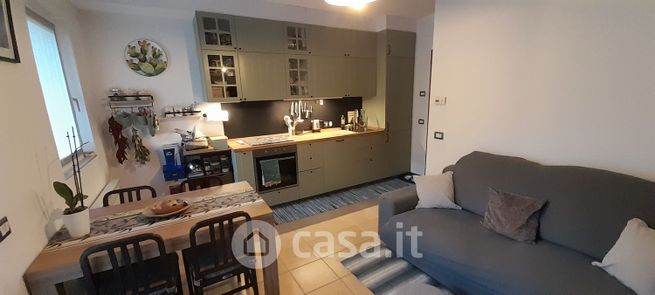 Appartamento in residenziale in Via Pedruzzi 3