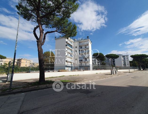 Appartamento in residenziale in Viale dei Pini