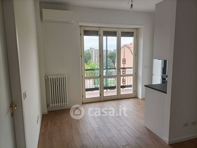 Appartamento in residenziale in Via Lorenteggio 57