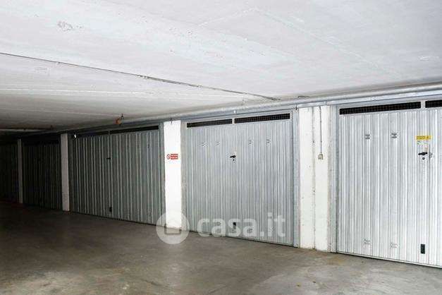 Garage/posto auto in residenziale in 