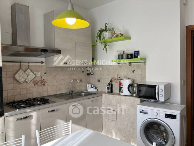 Appartamento in residenziale in Via Miranese