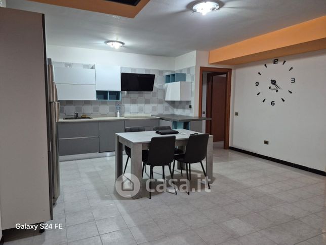 Appartamento in residenziale in Piazza IV Novembre