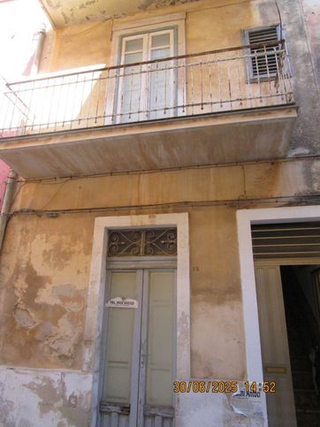Casa indipendente in residenziale in