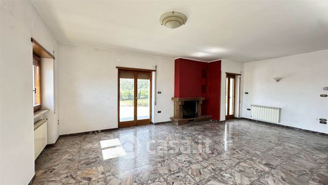 Appartamento in residenziale in Via Ada Negri
