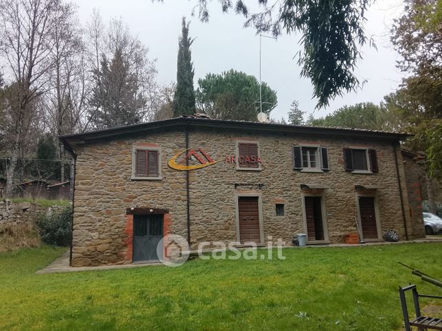Rustico/casale in residenziale in 