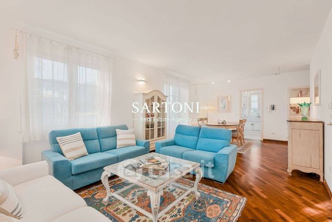 Appartamento in residenziale in Via Roma Imperiale