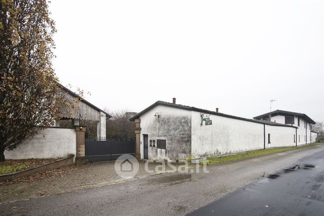 Rustico/casale in residenziale in 