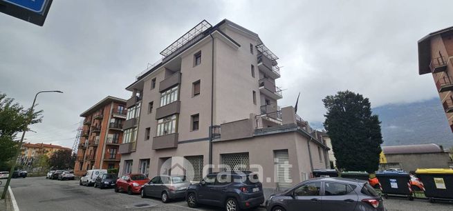 Appartamento in residenziale in Via Vittorio Avondo 16