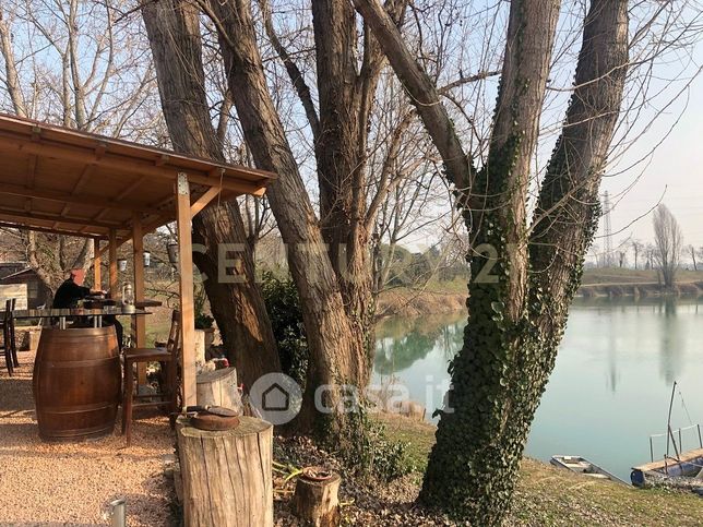 Terreno agricolo in commerciale in Via Acquagrossa