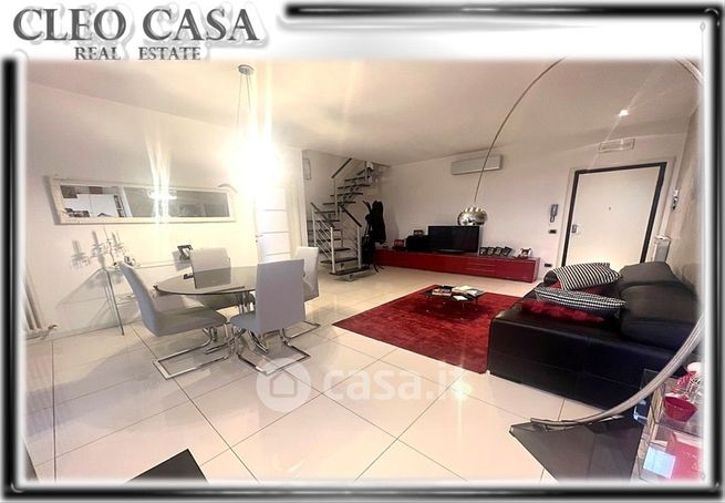 Appartamento in residenziale in Via Parri