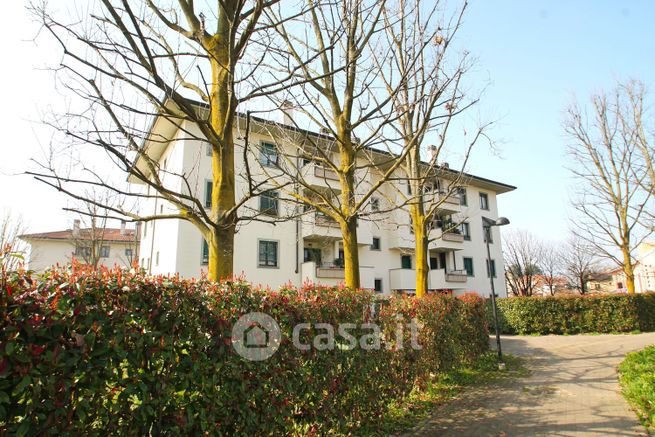 Appartamento in residenziale in Via Don Pietro Lualdi