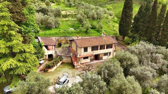 Villa in residenziale in Via Costacce Strada Privata