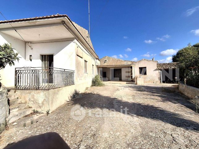 Casa indipendente in residenziale in Contrada Nacalino