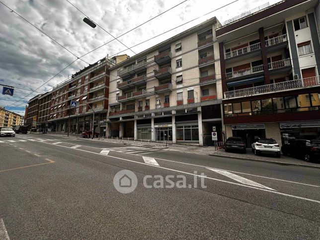 Box/posto auto in residenziale in Via Martiri della Resistenza 38