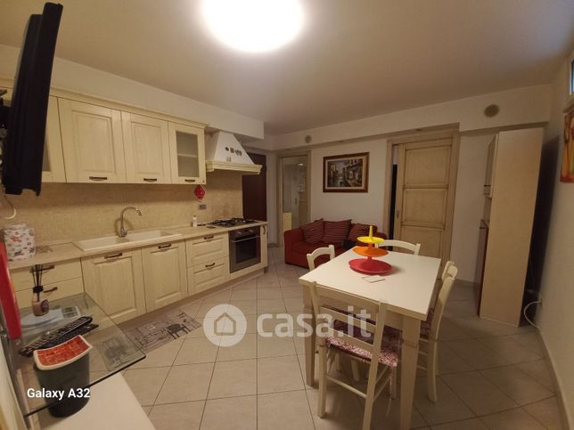 Appartamento in residenziale in Via Principe di Napoli 5