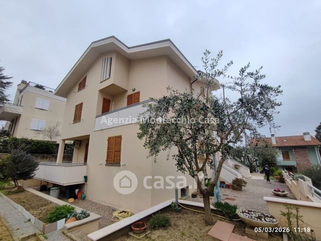 Casa indipendente in residenziale in Via Monte Cristallo