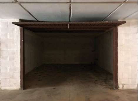 Box/posto auto in residenziale in Via Pisa