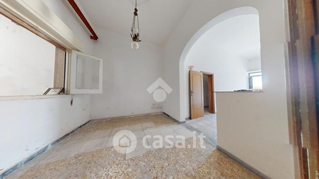 Casa indipendente in residenziale in 