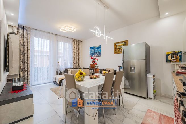 Appartamento in residenziale in Via Coronata 4