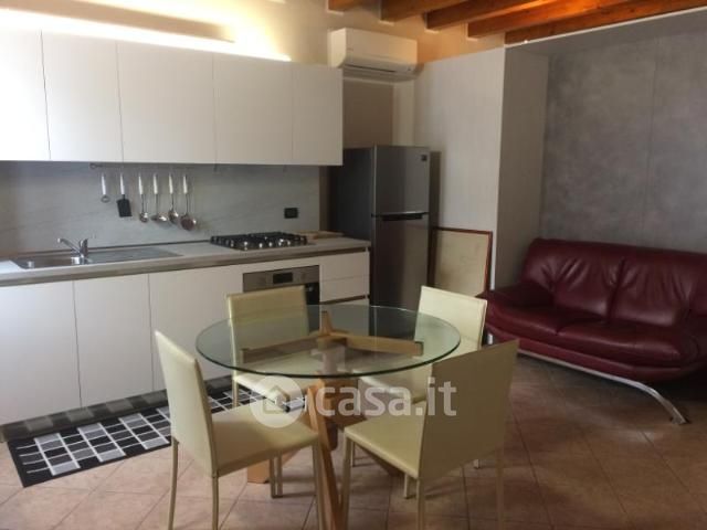 Appartamento in residenziale in Via Gagliardi