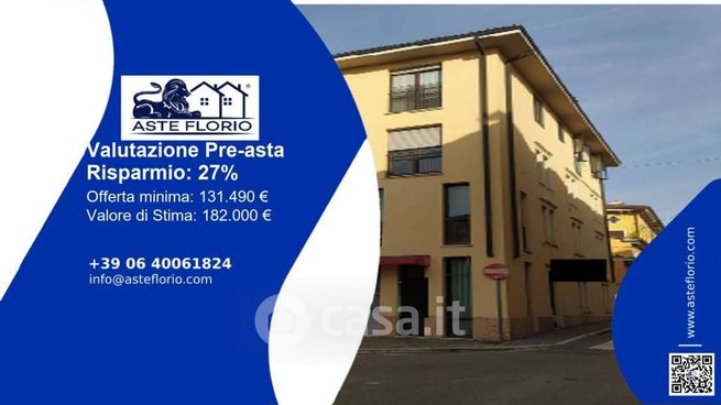 Ufficio in commerciale in Via Madonna 61
