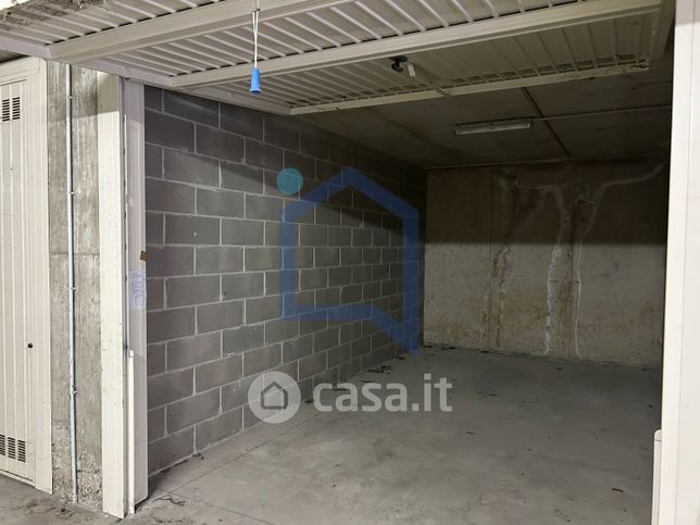 Box/posto auto in residenziale in Via ai campi