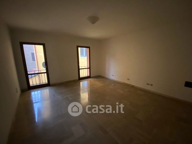 Casa indipendente in residenziale in Via Selice