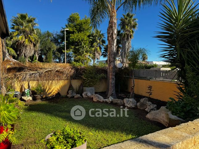 Casa indipendente in residenziale in Via Cefalonia